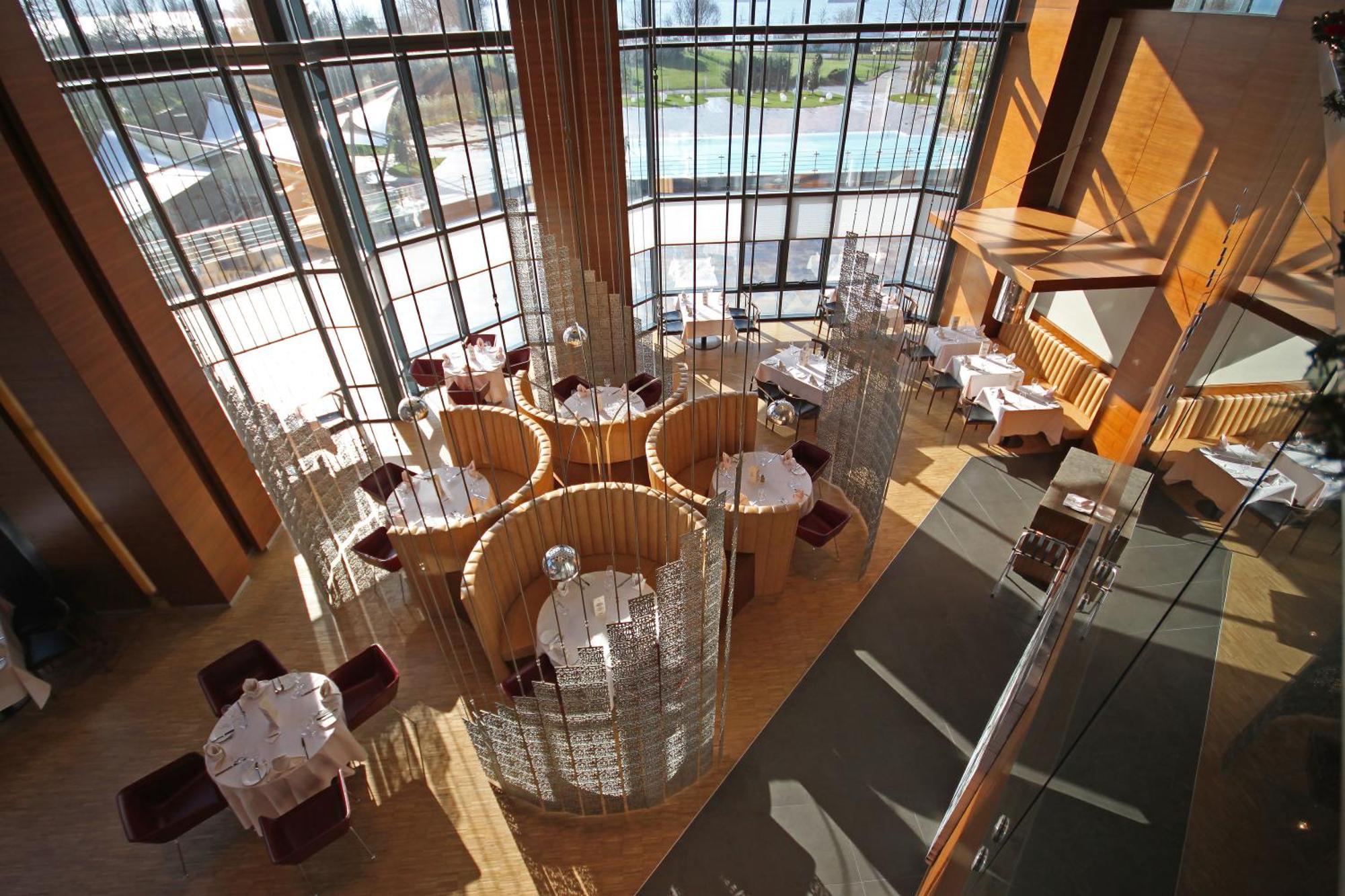Sheraton Istanbul Atakoy Hotel Eksteriør billede The restaurant