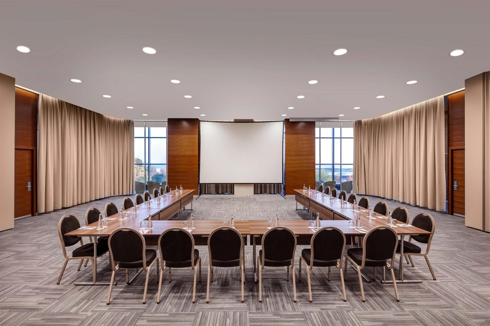 Sheraton Istanbul Atakoy Hotel Eksteriør billede Meeting room