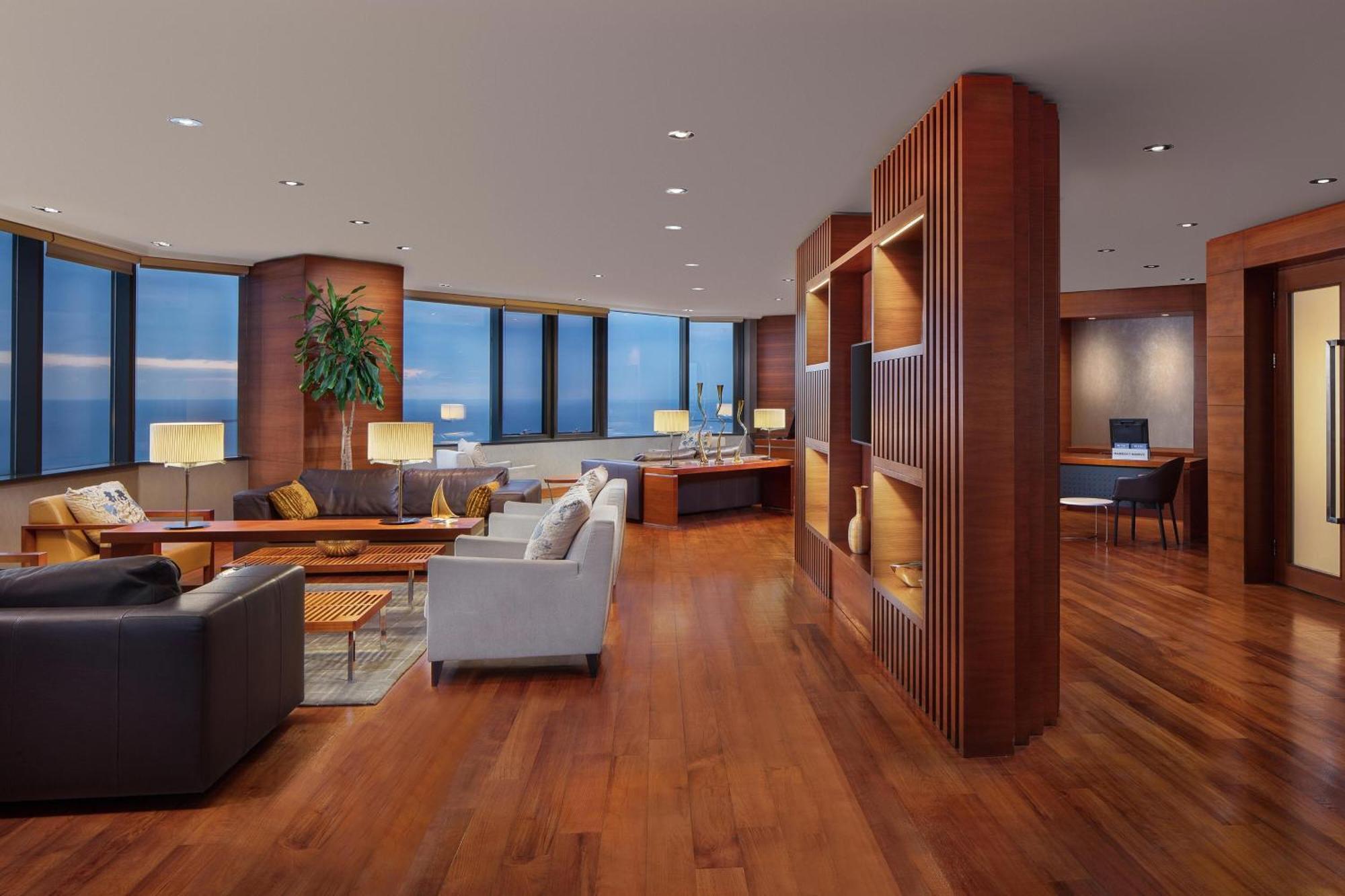 Sheraton Istanbul Atakoy Hotel Eksteriør billede The interior of the club