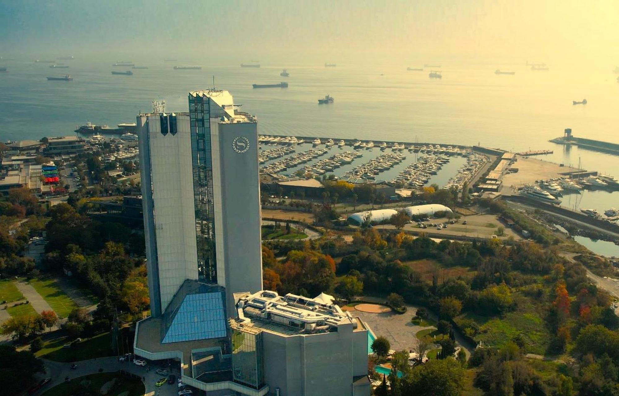 Sheraton Istanbul Atakoy Hotel Eksteriør billede The hotel in 2016